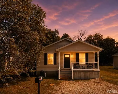 405 Villar St, Fredericktown, MO 63645