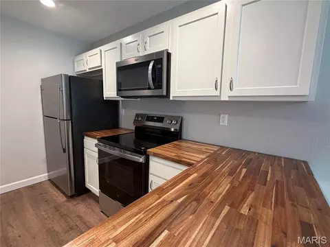 Kitchen - 315 S Olive St, Sullivan, MO 63080 photo 2 of 2