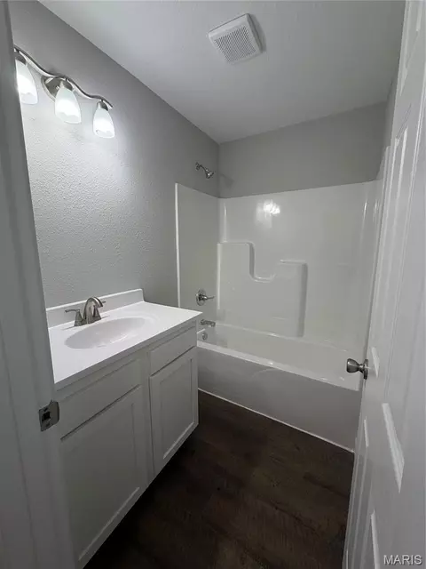 Bath - 315 S Olive St, Sullivan, MO 63080 photo 1 of 2