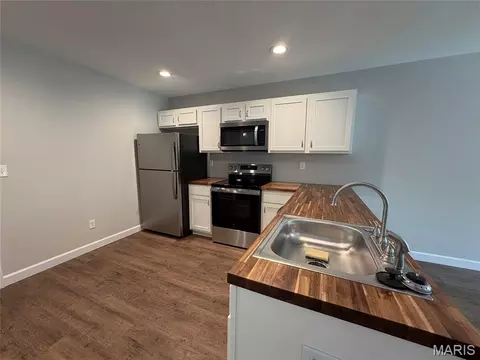 Kitchen - 315 S Olive St, Sullivan, MO 63080 photo 1 of 2
