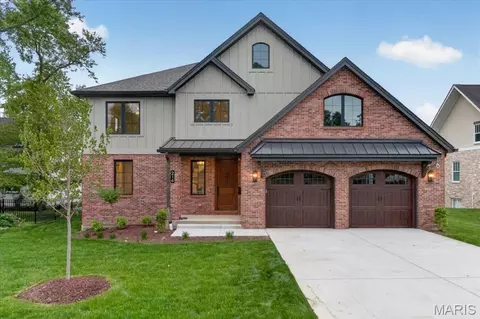 216 W Essex Ave, Kirkwood, MO 63122