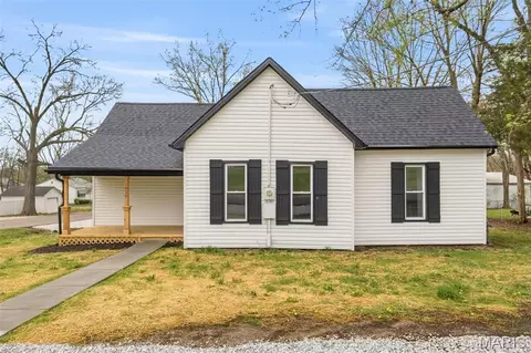 1020 W Cherry St, Troy, MO 63379