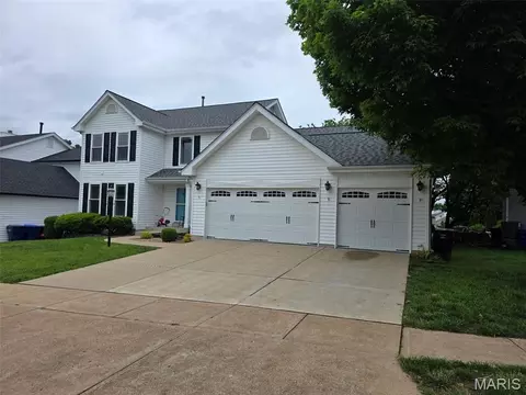 690 Summer Top Cir, Fenton, MO 63026