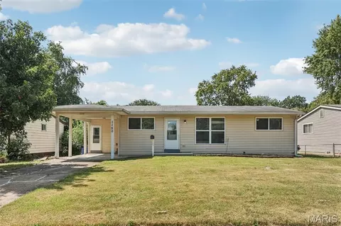 1150 Verlene Dr, Florissant, MO 63031
