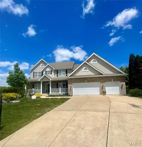 1167 Hidden Creek Ct, Saint Charles, MO 63304
