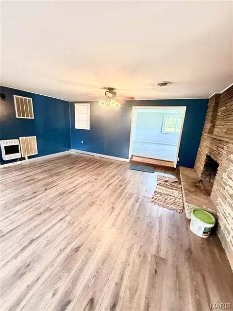 Living - 1375 SE 800 Rd, Collins, MO 64738 photo 3 of 3