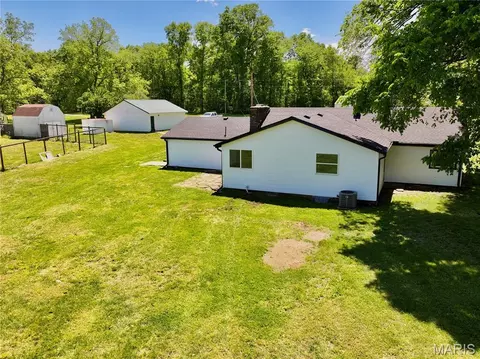 Exterior - 1375 SE 800 Rd, Collins, MO 64738 photo 9 of 13
