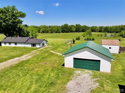Exterior - 1375 SE 800 Rd, Collins, MO 64738 photo 2 of 13