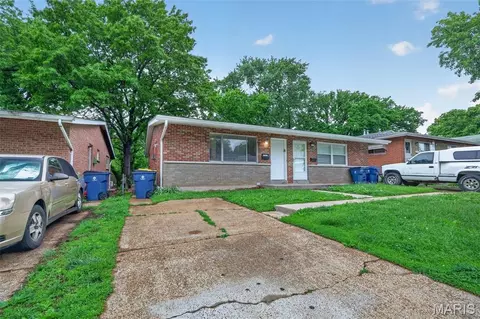 3129 3113 Sherman Dr, Saint Ann, MO 63074