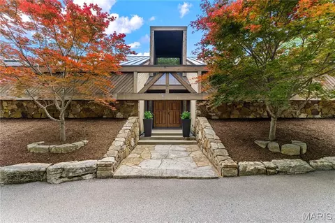 1602 Wolf Trail Rd, Wildwood, MO 63021