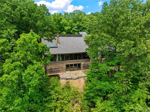 Exterior - 1602 Wolf Trail Rd, Wildwood, MO 63021 photo 9 of 10