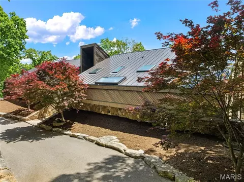Exterior - 1602 Wolf Trail Rd, Wildwood, MO 63021 photo 2 of 10