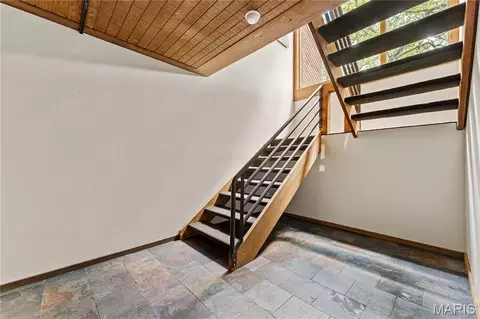 Entry Way - 1602 Wolf Trail Rd, Wildwood, MO 63021 photo 8 of 8
