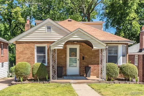 8725 Susan Ave, Saint Louis, MO 63114