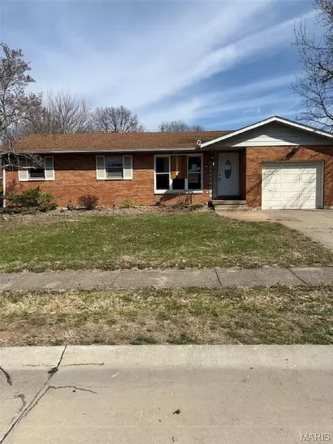 2905 Yale Dr, Granite City, IL 62040