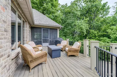 Exterior - 25 Windcastle Dr, Saint Charles, MO 63304 photo 5 of 14