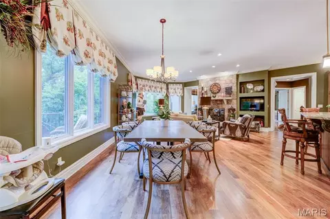 Dining - 25 Windcastle Dr, Saint Charles, MO 63304 photo 5 of 5