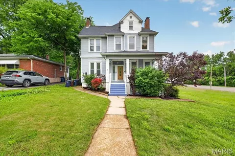 7501 S Suffolk Ave, Saint Louis, MO 63119