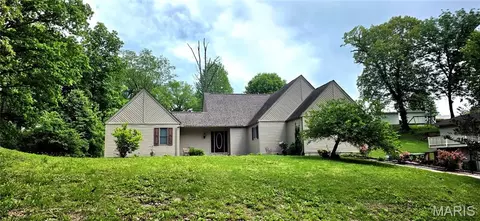 103 Estate Dr, Chester, IL 62233