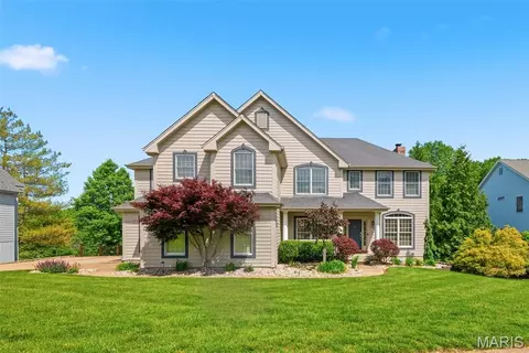 604 Wyndham Crossings Cir, Des Peres, MO 63131