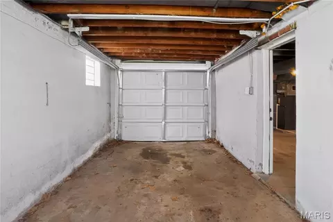 3722 Lawler Dr, Saint Louis, MO 63121