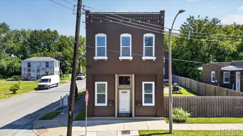 125 W Steins St, Saint Louis, MO 63111