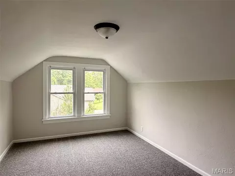 Bedroom - 111 Holman St, Washington, MO 63090 photo 3 of 6