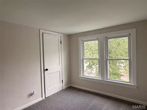 Bedroom - 111 Holman St, Washington, MO 63090 photo 5 of 6