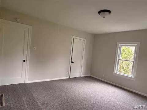 Bedroom - 111 Holman St, Washington, MO 63090 photo 2 of 6