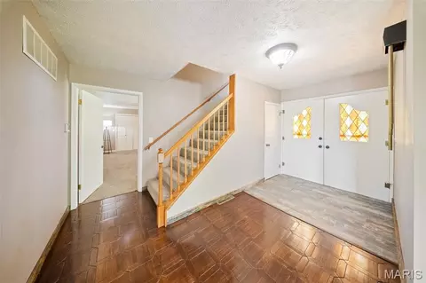 Entry Way - 1873 Longview Ln, Rolla, MO 65401 photo 1 of 3