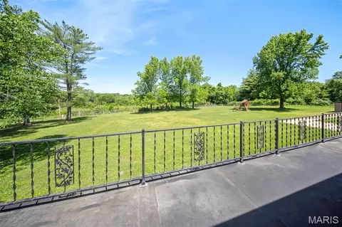 Exterior - 1873 Longview Ln, Rolla, MO 65401 photo 4 of 16