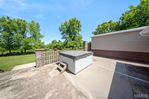 Exterior - 1873 Longview Ln, Rolla, MO 65401 photo 5 of 16