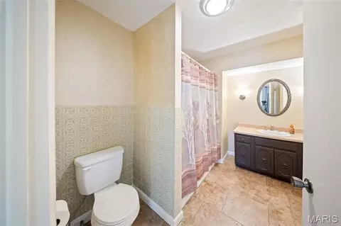 Bath - 1873 Longview Ln, Rolla, MO 65401 photo 6 of 6