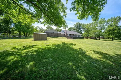 Exterior - 1873 Longview Ln, Rolla, MO 65401 photo 7 of 16
