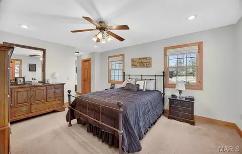 Bedroom - 18521 Oak Tree Ln, Phillipsburg, MO 65722 photo 1 of 4