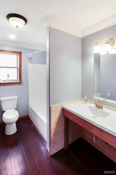 Bath - 7858 Elmont Rd, Sullivan, MO 63080 photo 1 of 1