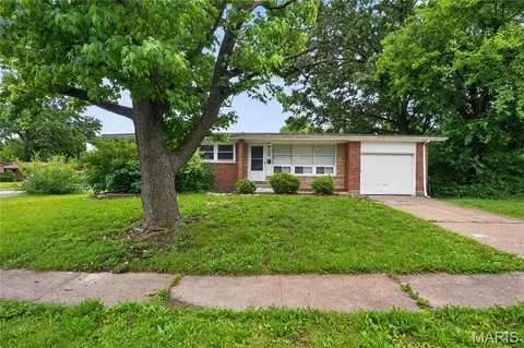 1500 Highmont Dr, Saint Louis, MO 63136