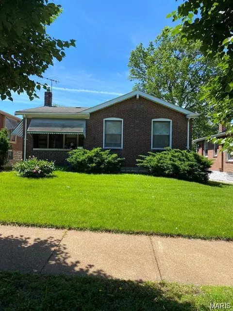 3648 Keokuk St, Saint Louis, MO 63116