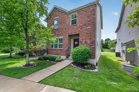 9732 Wilderness Battle Cir, Saint Louis, MO 63123