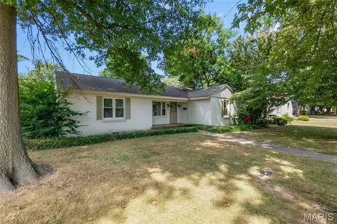 701 Sikes Ave, Sikeston, MO 63801