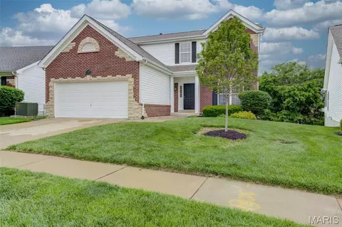 Exterior - 563 Boulder River Dr, O'fallon, MO 63368 photo 4 of 6