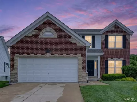 563 Boulder River Dr, O'fallon, MO 63368