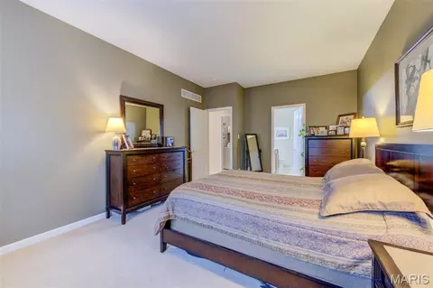 Bedroom - 563 Boulder River Dr, O'fallon, MO 63368 photo 2 of 7