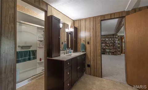 Bath - 474 Highway Zz, Jadwin, MO 65501 photo 2 of 2