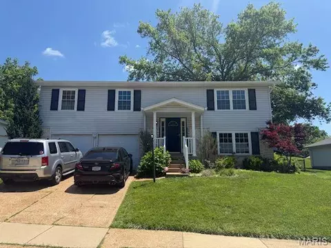 5572 Brookton Way, Saint Louis, MO 63128