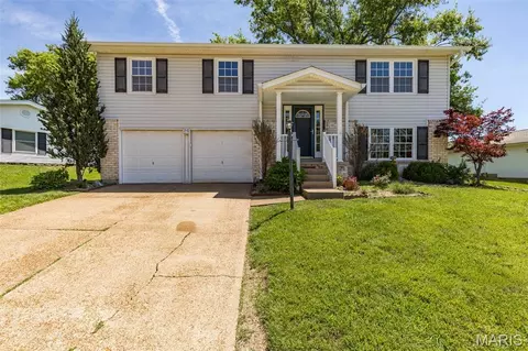 5572 Brookton Way, Saint Louis, MO 63128