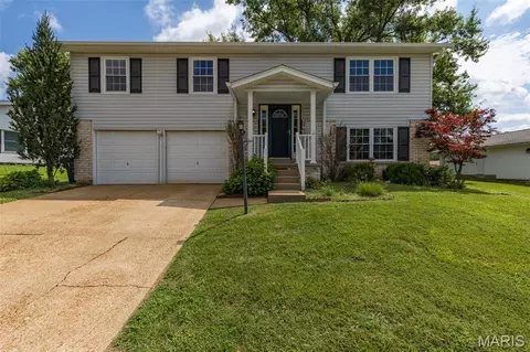 5572 Brookton Way, Saint Louis, MO 63128
