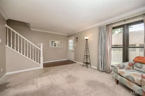 Living - 2370 Hidden Meadow Ln, Ballwin, MO 63021 photo 3 of 4