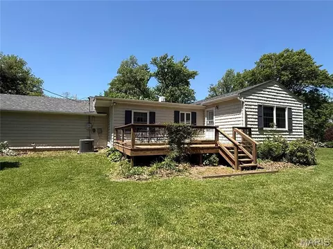 Exterior - 6 Riverpoint Rd, Hannibal, MO 63401 photo 5 of 7