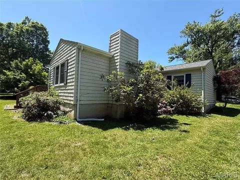 Exterior - 6 Riverpoint Rd, Hannibal, MO 63401 photo 3 of 7